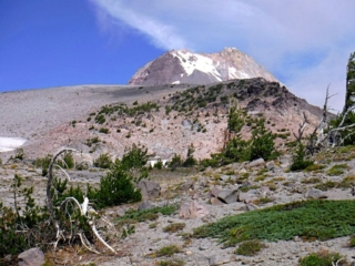 Some real rocks and cliffs ahead