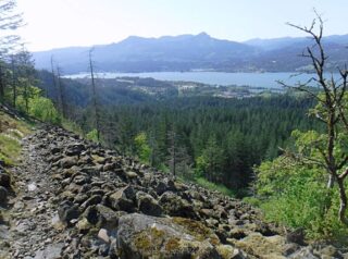 Back down to views of the Columbia River