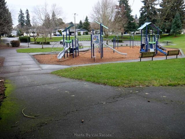Playground at Meadow Homes Park