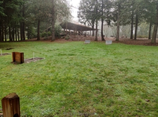The picnic area with horseshoe pits