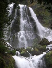 Close up of the middle falls