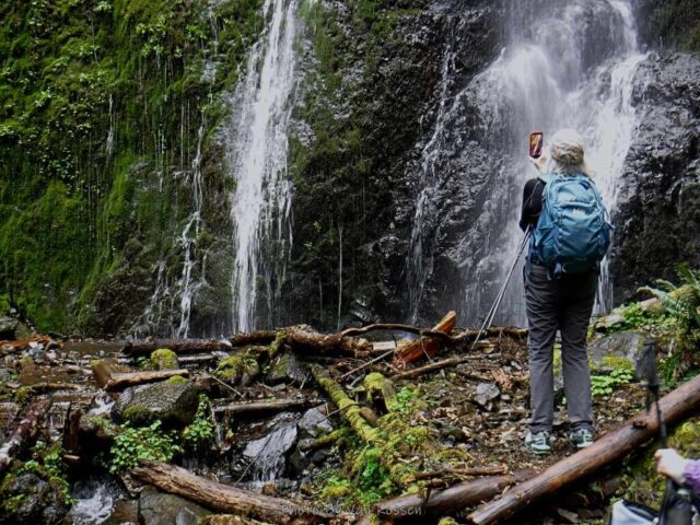 Time to get a closeup photo of the falls